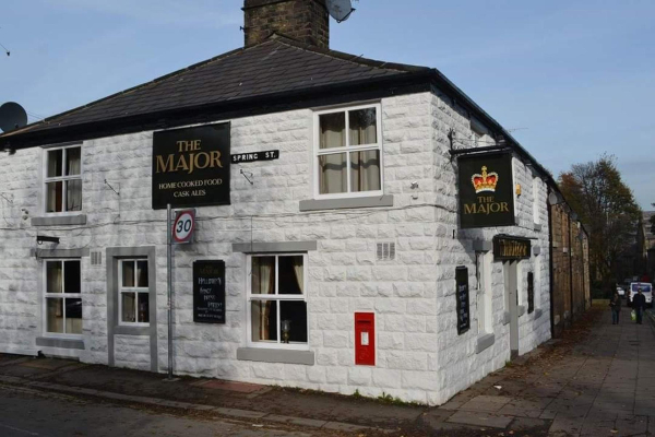 The repainted public house The Major and brand new sign 
14-Leisure-05-Pubs-017-Major
Keywords: 2016