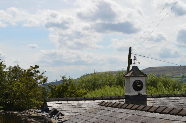 Walking down from the old quarry Edenfield? near the fishery
17-Buildings and the Urban Environment-05-Street Scenes-011-Edenfield
Keywords: 2017