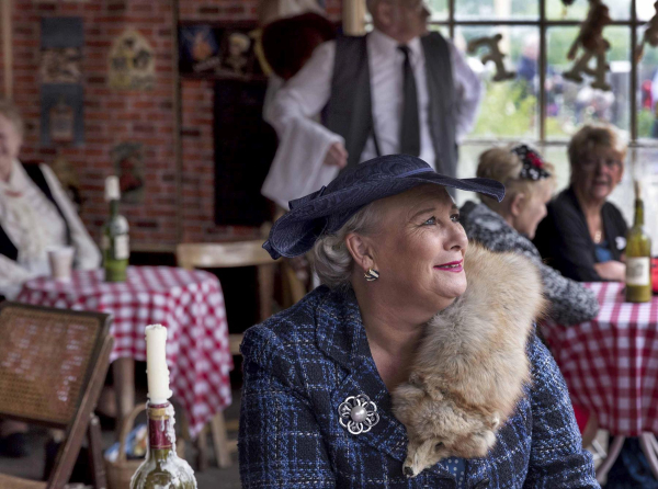 1940's weekend
14-Leisure-04-Events-003-1940s weekends
Keywords: 2017