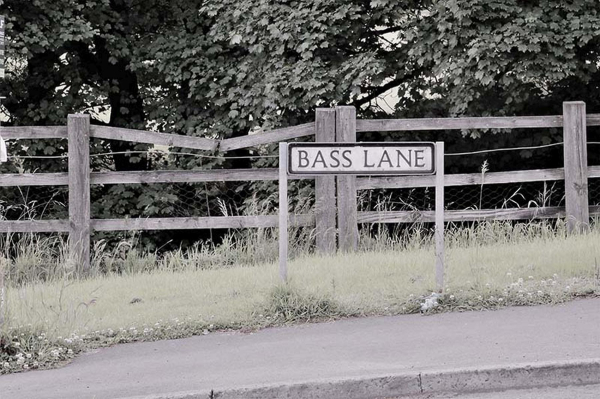 Bass Lane, Summerseat
17-Buildings and the Urban Environment-05-Street Scenes-028-Summerseat area
Keywords: 2017