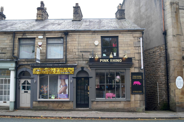 Pink Rhino on Market place 
17-Buildings and the Urban Environment-05-Street Scenes-017-Market Place
Keywords: 2018