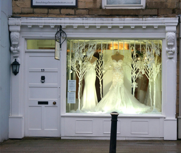 Bridal shop on Bolton Street
17-Buildings and the Urban Environment-05-Street Scenes-031 Bolton Street
Keywords: 2018