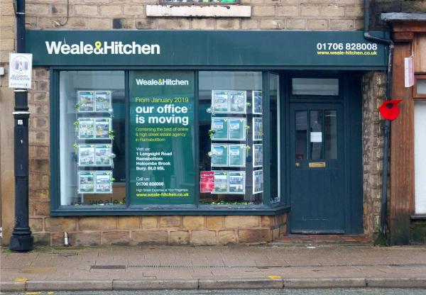 Weale and Hitchen closing down Bolton Street
17-Buildings and the Urban Environment-05-Street Scenes-031 Bolton Street
Keywords: 2018