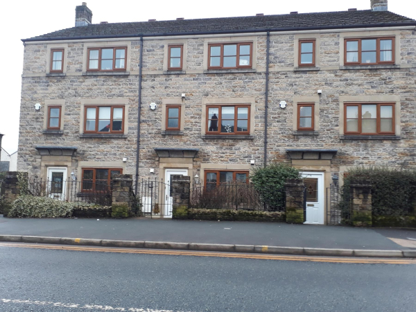 Flats on Bolton Rd West site of Old BDA 
17-Buildings and the Urban Environment-05-Street Scenes-002-Bolton Road West
Keywords: 2018