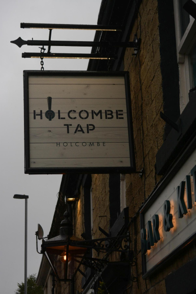 Holcombe Tap 
14-Leisure-05-Pubs-018-Masons Arms then Holcombe Tap
Keywords: 2018
