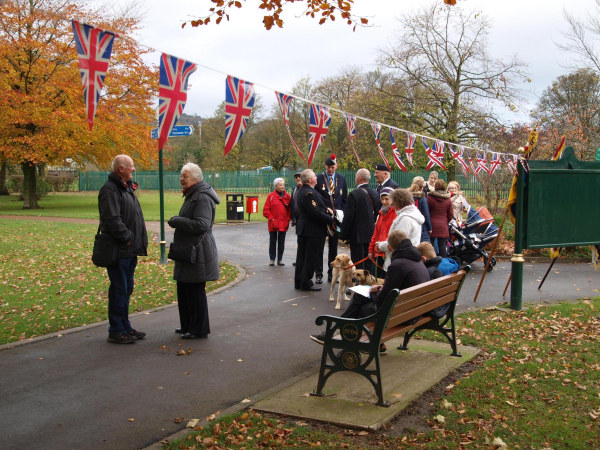 Memorial stone Unveiling Nuttall Park Sunday November 4th 2018 Crowds gathering
14-Leisure-01-Parks and Gardens-001-Nuttall Park General
Keywords: 2018
