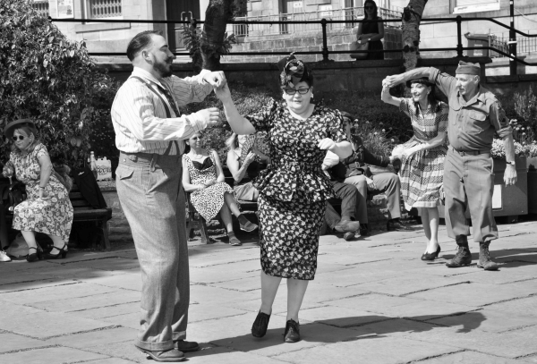 1940s weekend
14-Leisure-04-Events-003-1940s weekends
Keywords: 2018