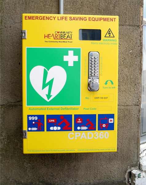 Defibrillator outside the Railway Hotel 
17-Buildings and the Urban Environment-05-Street Scenes-022-Railway Street
Keywords: 2018