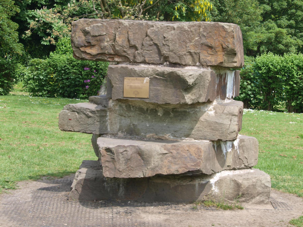 Climbing Wall Nuttall Park
14-Leisure-01-Parks and Gardens-001-Nuttall Park General
Keywords: 2018