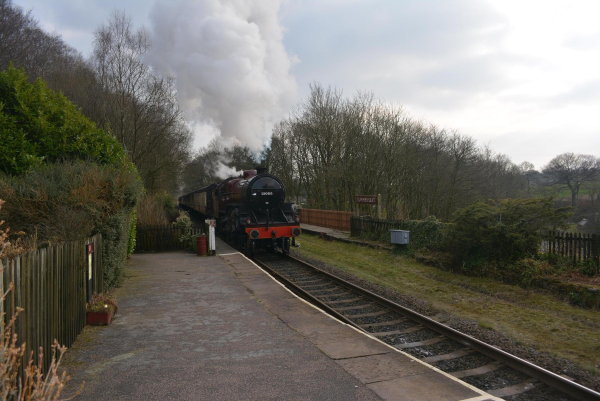 Summerseat station 
17-Buildings and the Urban Environment-05-Street Scenes-028-Summerseat Area
Keywords: 2018