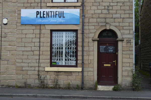 Plentiful -  old shop on Square Street before relocsting to Bridge Street
17-Buildings and the Urban Environment-05-Street Scenes-003-Bridge Street
Keywords: 2019