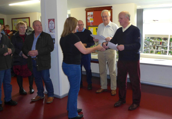 Edenfield Village Residents Association - Presentation of Edenfield in Bloom 
14-Leisure-04-Events-000-General
Keywords: 2019