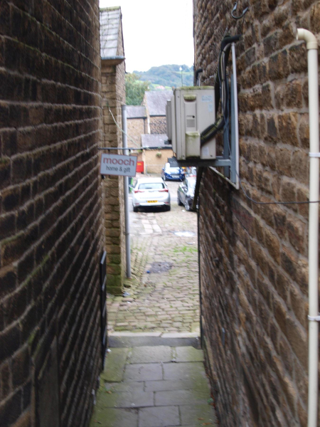 Ginnel between Pink Rhino & Dental Practice on Ramsbottom Lane 
17-Buildings and the Urban Environment-05-Street Scenes-017-Market Place
Keywords: 2019