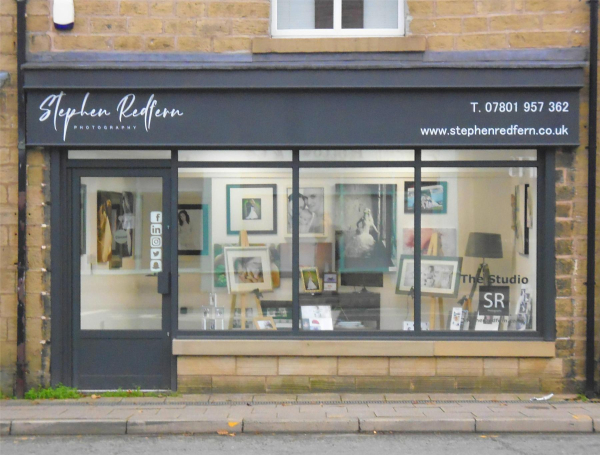 Stephen Redfern Photography - new shop on Bolton Street
17-Buildings and the Urban Environment-05-Street Scenes-031 Bolton Street
Keywords: 2020