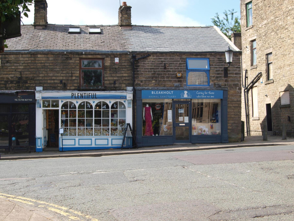 Shops on Bridge Street
17-Buildings and the Urban Environment-05-Street Scenes-003-Bridge Street
Keywords: 2020