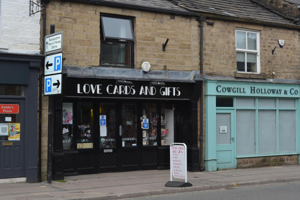 Bolton Street
17-Buildings and the Urban Environment-05-Street Scenes-031 Bolton Street
Keywords: 2021