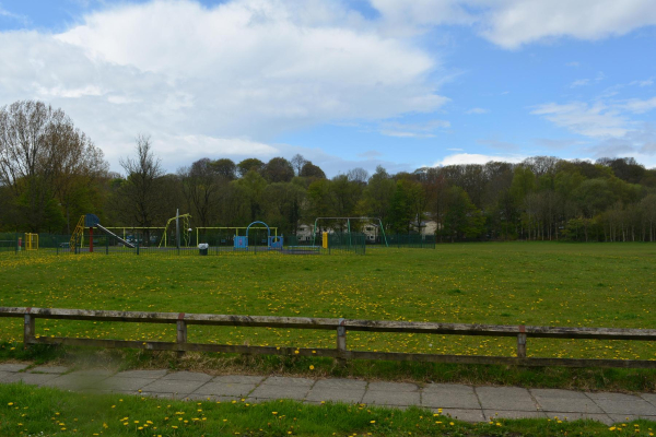 Brooksbottom
17-Buildings and the Urban Environment-05-Street Scenes-028-Summerseat area
Keywords: 2021