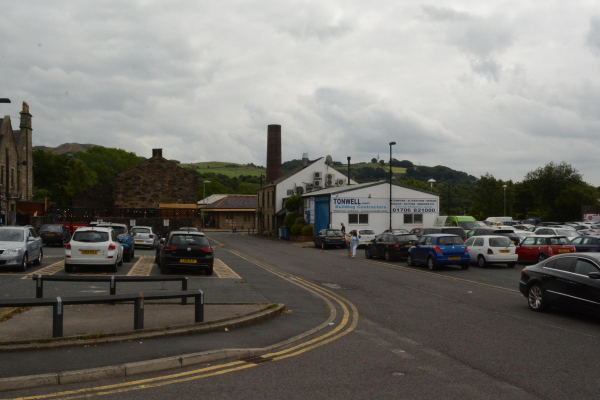 Union Street 
17-Buildings and the Urban Environment-05-Street Scenes-030-Union Street supermarket area
Keywords: 2021