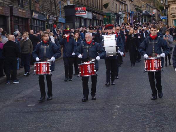 Parade coming down Bridge Street 
17-Buildings and the Urban Environment-05-Street Scenes-003-Bridge Street
Keywords: 2021