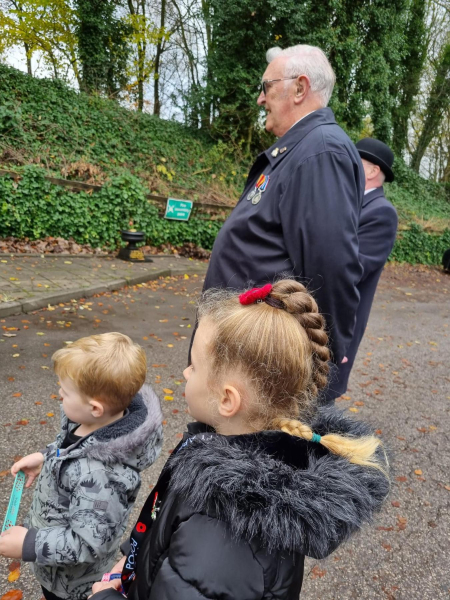 Remembering the Fallen at Porritt's Mill Stubbins 
17-Buildings and the Urban Environment-05-Street Scenes-027-Stubbins Lane and Stubbins area
Keywords: 2021