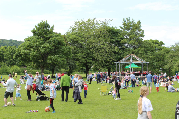 Queen Elizabeth II Platinum Jubilee Celebrations in Nuttall Park organised by Friends of Nuttall Park and Ramsbottom Rotary 
14-Leisure-01-Parks and Gardens-001-Nuttall Park General
Keywords: 2022