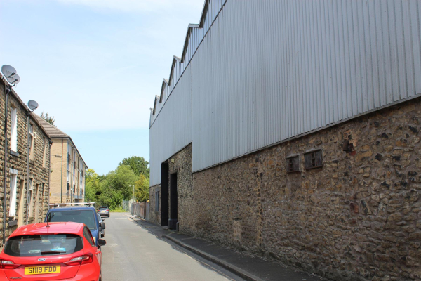 Garden Street 
17-Buildings and the Urban Environment-05-Street Scenes-003-Bridge Street
Keywords: 2023