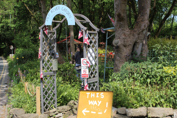 Old River Garden at Stubbins
17-Buildings and the Urban Environment-05-Street Scenes-027-Stubbins Lane and Stubbins area
Keywords: 2023