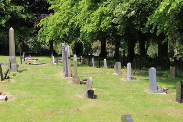 Ramsbottom Cemetery
17-Buildings and the Urban Environment-05-Street Scenes-007-Cemetery Road
Keywords: 2023
