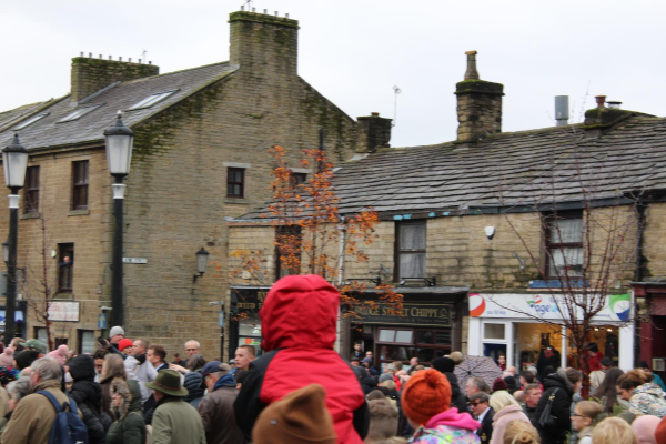 Remembrance Sunday Parade from British Legion to St Paul's Gardens
15-War-03-War Memorials-001-St Paul's Gardens and Remembrance Sunday
Keywords: 2023