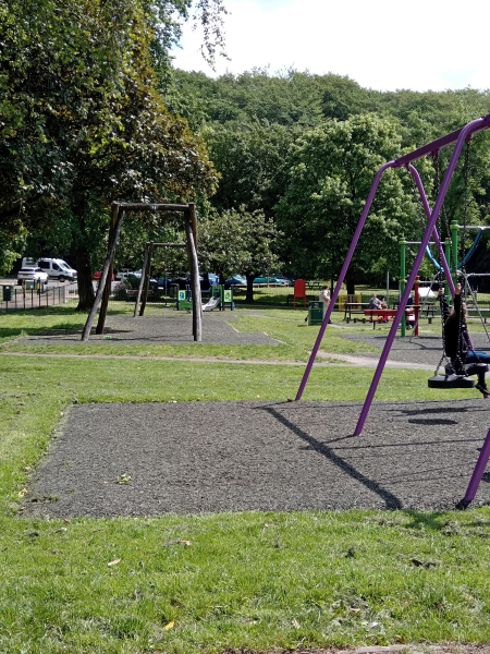 Nuttall Park
14-Leisure-01-Parks and Gardens-001-Nuttall Park General
Keywords: 2024