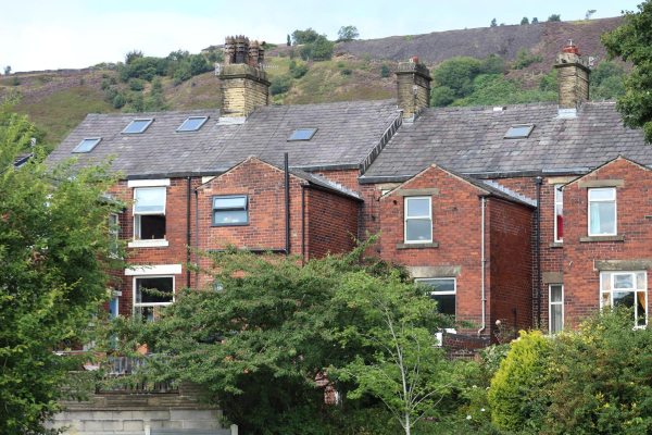 Back of Houses Bolton Rd West from Top Park
17-Buildings and the Urban Environment-05-Street Scenes-002-Bolton Road West

Keywords: 2025