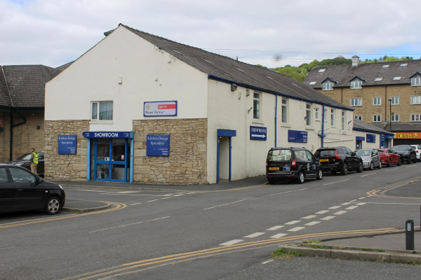 Ramsbottom Kitchen Company
17-Buildings and the Urban Environment-05-Street Scenes-030-Union Street supermarket area

Keywords: 2025