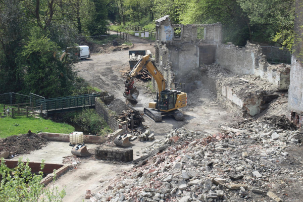 Edenwood Calico mill being demolished 
02-Industry-01-Mills-026-Edenwood Mill 
Keywords: 2025