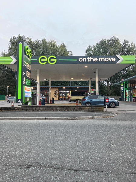 Euro Garage Ramsbottom Lane
17-Buildings and the Urban Environment-05-Street Scenes-027-Stubbins Lane and Stubbins area
Keywords: 2025