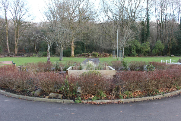 Circular Flower bed in winter Nuttall Park
14-Leisure-01-Parks and Gardens-001-Nuttall Park General

Keywords: 2025