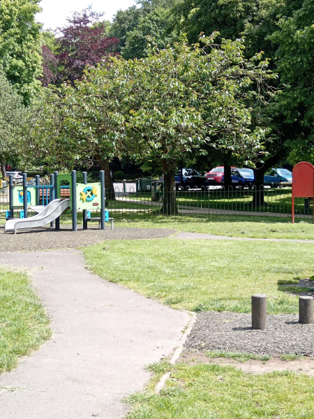 Nuttall Park
14-Leisure-01-Parks and Gardens-001-Nuttall Park General
Keywords: 2024