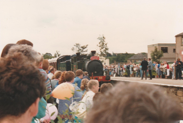 Reopening of the East Lancs Railway 
16-Transport-03-Trains and Railways-000-General
Keywords: 1987