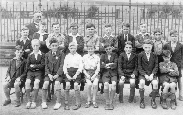 Hazelhurst School 4 Photos. 1928 -1930
05 - Education - 01 - Primary Schools
Keywords: Bury-Archive