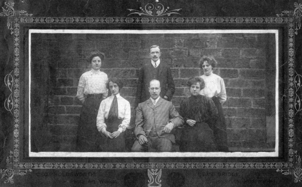 St.Pauls( Rams) classes , staff, rooms 1890-1930's 6 items of good quality 4 itens used in AROUND RAMSBOTTOM PAGES 37-39
05 - Education - 01 - Primary Schools
Keywords: Bury-Archive