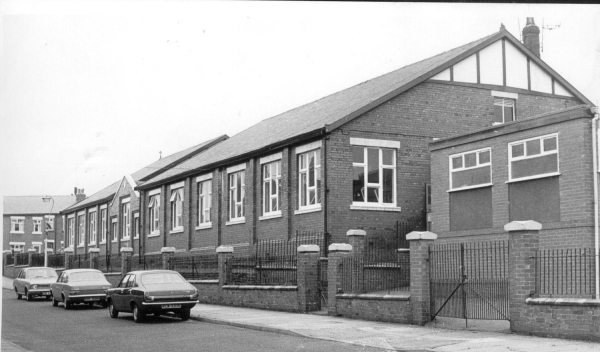 St.Josephs Day School late 1970's Plus 3-1992 photos of S.J
05 - Education - 01 - Primary Schools
Keywords: Bury-Archive