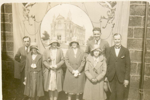 Whit 1930.  Group with banner outside Primitive Methodist ..Church in Bolton Street.
06 - Religion - 02 - Church Activities
Keywords: Bury-Archive
