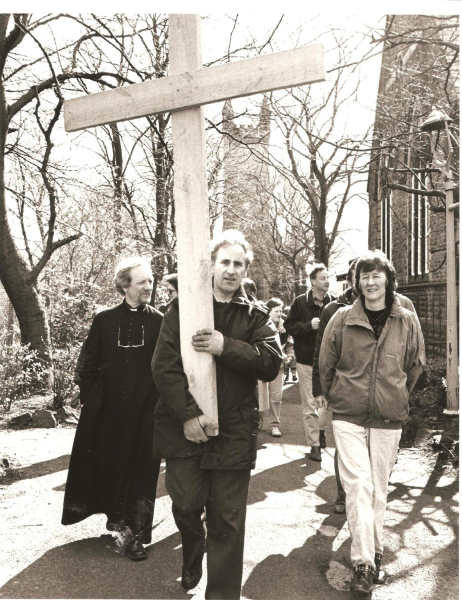St. Andrews Easter procession near church date? 1980's' digitised
06 - Religion - 02 - Church Activities
Keywords: Bury-Archive