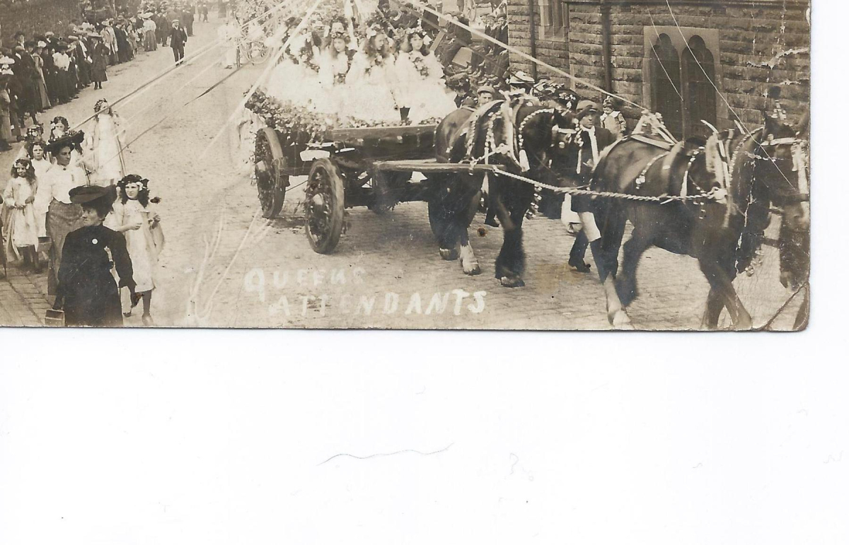 Ramsbottom Wesleyans at Rose Queen Festival- Queen's Attendants float 
06 - Religion - 02 - Church Activities
Keywords: Bury-Archive