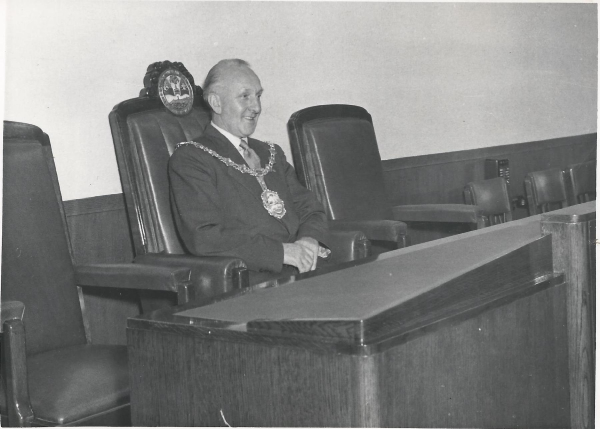 Gilbert Holt, Chairman of RUDC 
07 - Government and Politics - 01 - Elections and political events
Keywords: Bury-Archive