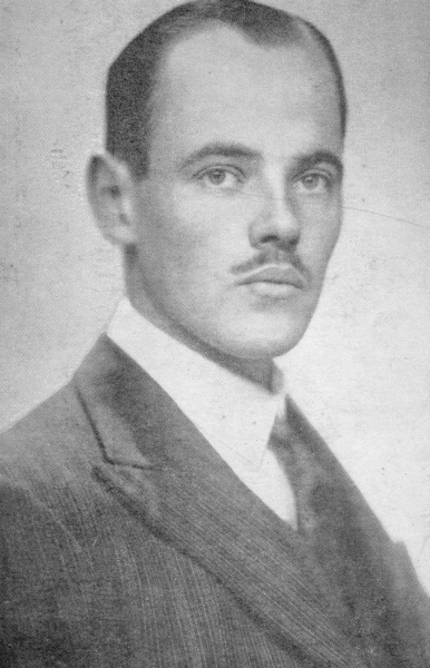 R. Porritt, used as election publicity for Radcliffe Parliamentary Division November 1935 
09 - People and Family - 01 - Families
Keywords: Bury-Archive
