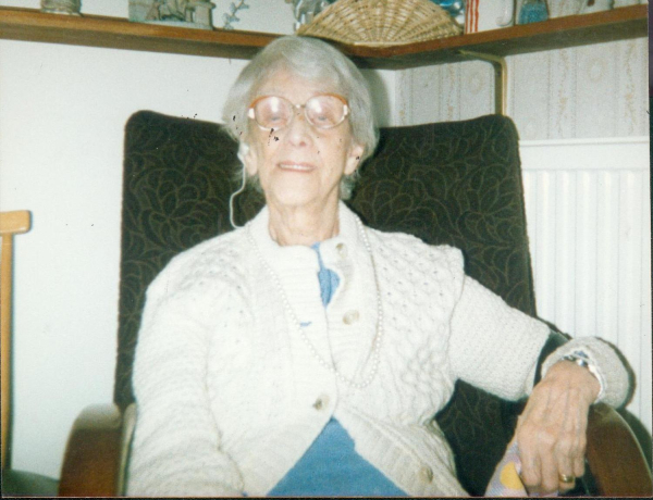 100 th birthday of Mrs Sarah Spencer, Hazelhurst Home 1987
09 - People and Family - 01 - Families
Keywords: Bury-Archive