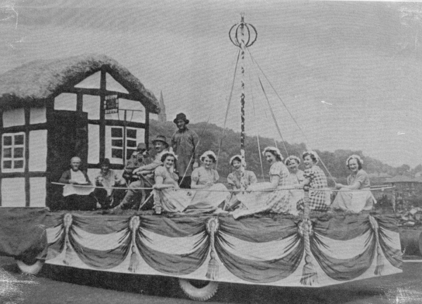 1937 Coronation float from Wireworks Taken behind Waterloo pub, in Works yard. 
12 - Customs and Traditions - 01 - National Events
Keywords: Bury-Archive