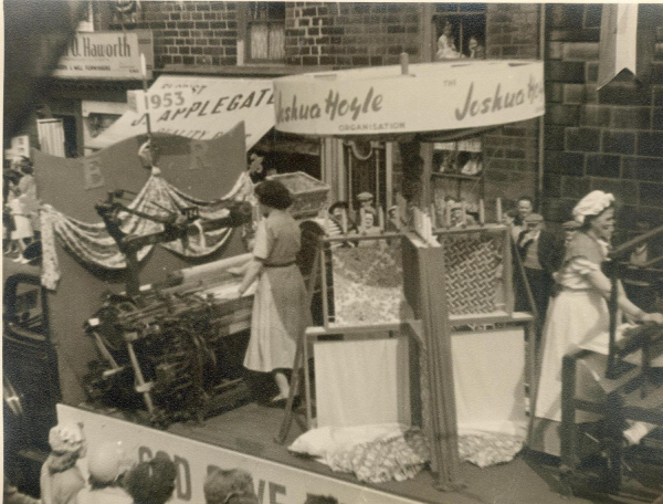 Ramsbottom Coronation Procession 6 June 1953 11 photos taken by Norman Tomlinson Of 72 Peel Brow Location Bolton Street across from Clarence Hotel
12 - Customs and Traditions - 01 - National Events
Keywords: Bury-Archive