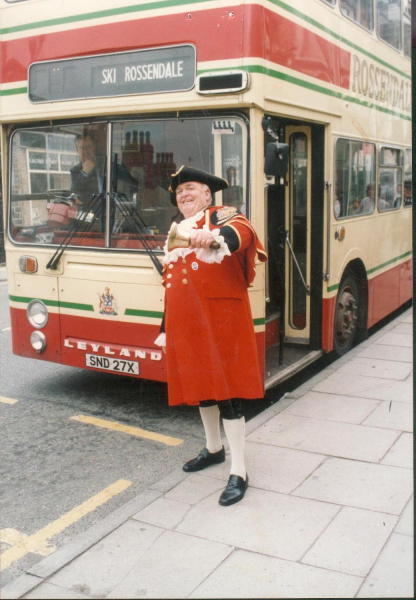 p51 4 6 pics Victorian Day, May Bank Holiday Ramabottom 1989. Town Crier, Ski Rossendale bus, shops in Bolton & Bridge Sts. [draper,Acorn Video,Dairy Box Cafe,Mr&Mrs Allpress 
12 - Customs and Traditions - 02 - Local Events
Keywords: Bury-Archive