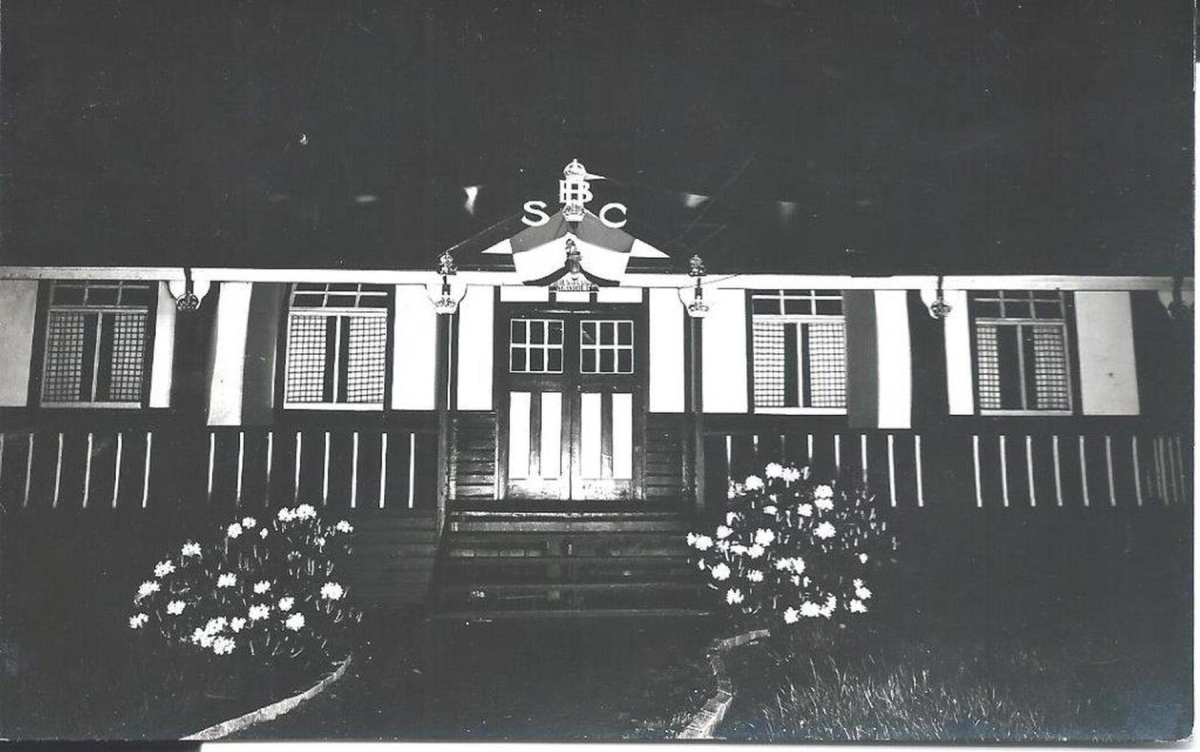 Holcombe Brook Sports Club pavilion - no date
#N/A
Keywords: Bury-Archive